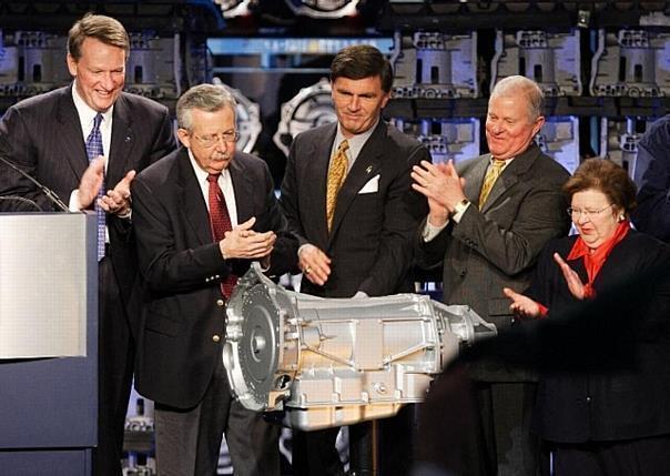 General Motors Chairman and CEO Rick Wagoner (left) and other special guests